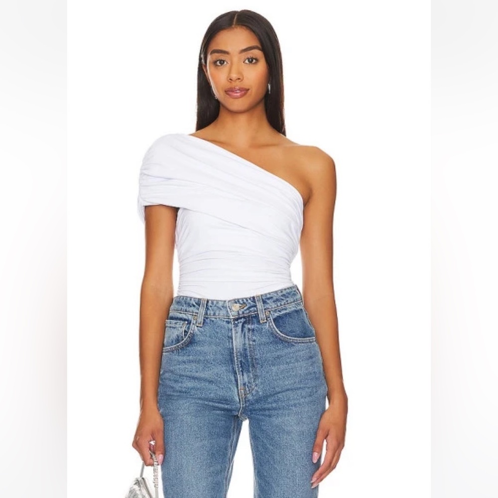 NWT $138 Susana Monica x Revolve White One Shoulder gathered top women size M